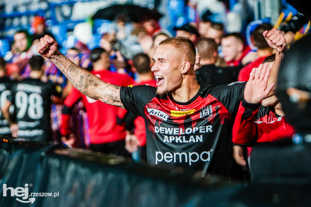 STAL RZESZÓW - APKLAN RESOVIA
