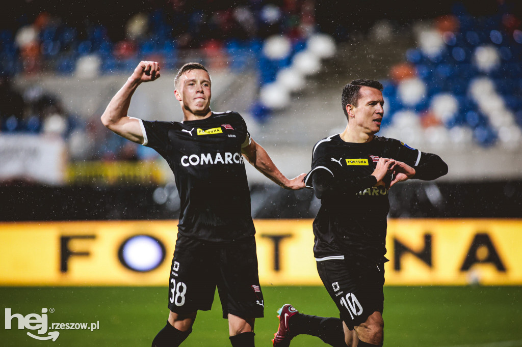Apklan Resovia - Cracovia
