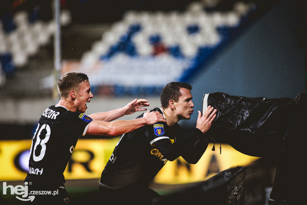 Apklan Resovia - Cracovia
