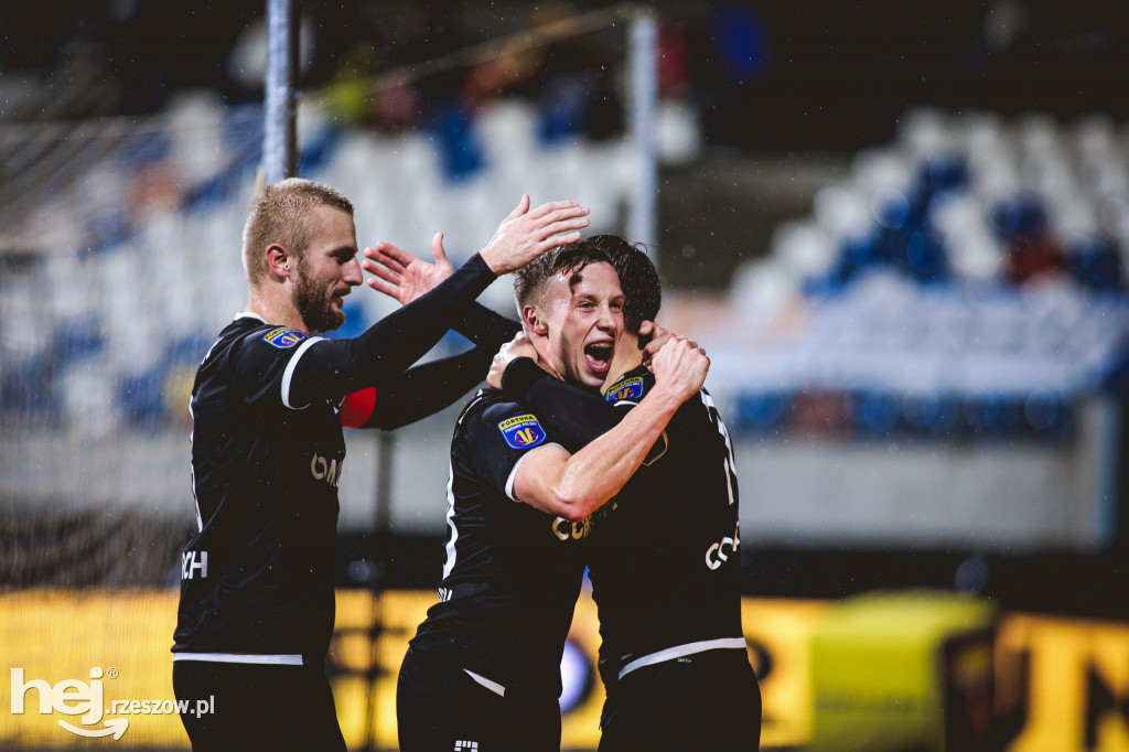 Apklan Resovia - Cracovia