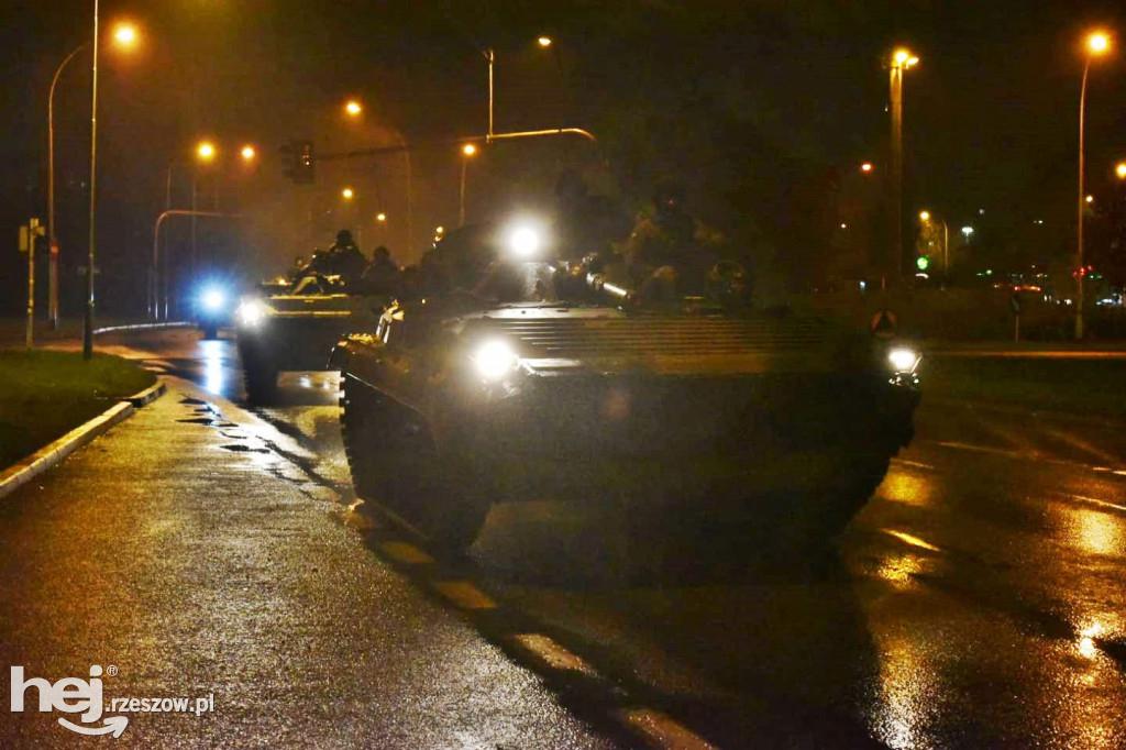Wojsko pokazało nocny przejazd przez Podkarpacie
