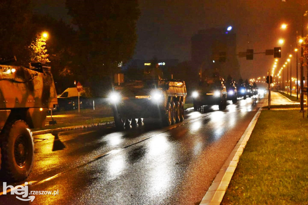 Wojsko pokazało nocny przejazd przez Podkarpacie