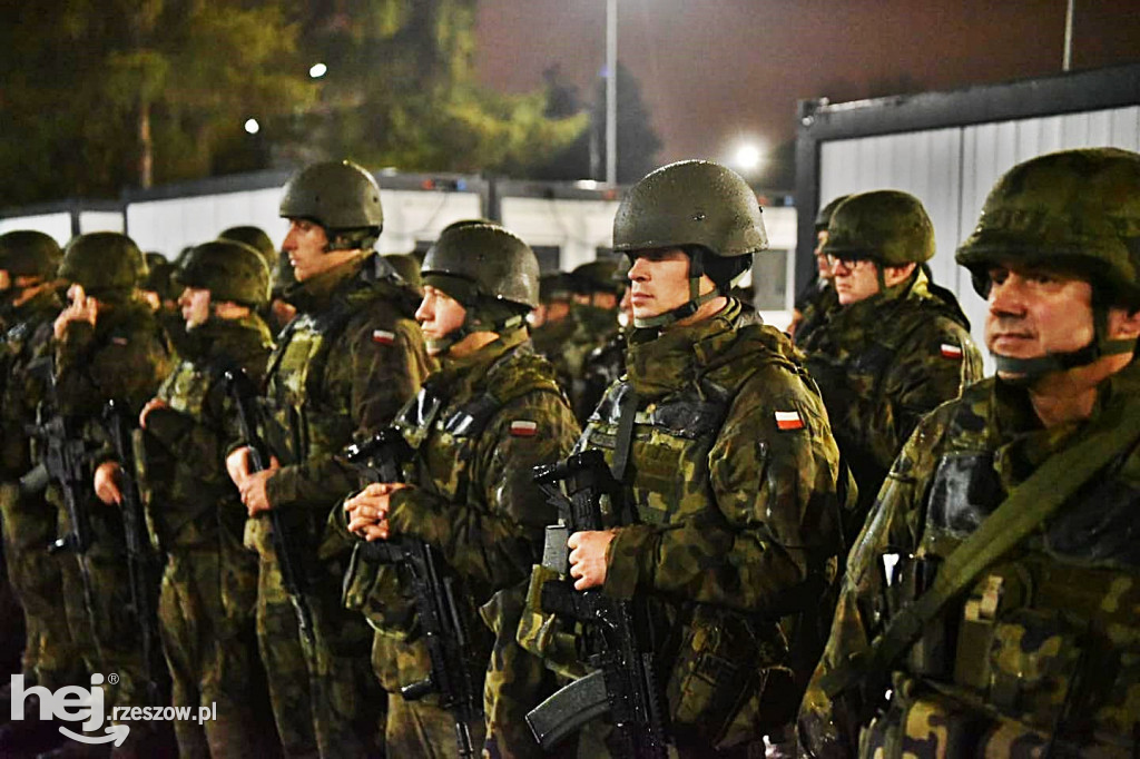 Wojsko pokazało nocny przejazd przez Podkarpacie