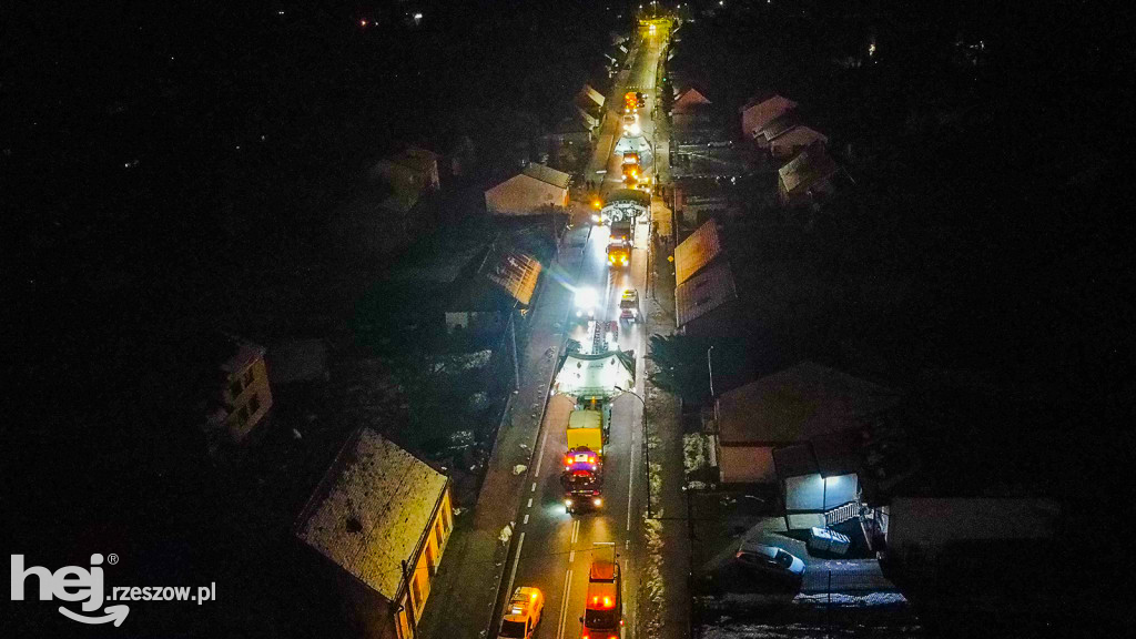 Kret dotarł do celu! Tłumy na trasie