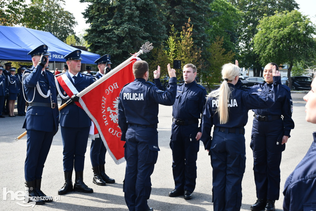 Uroczyste ślubowanie nowo przyjętych funkcjonariuszy