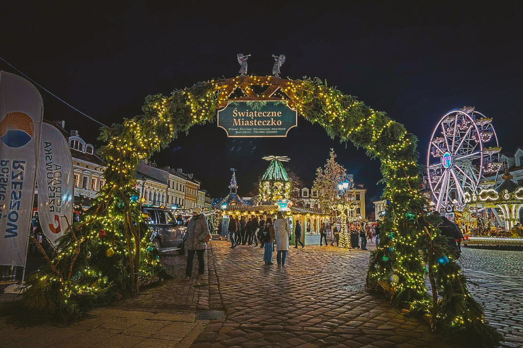 Świąteczne Miasteczko 2024