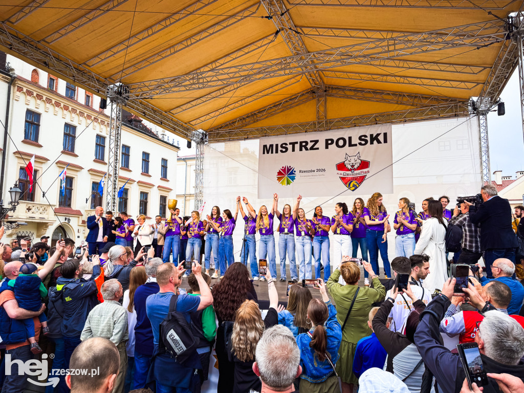 Historyczna feta na ulicach Rzeszowa