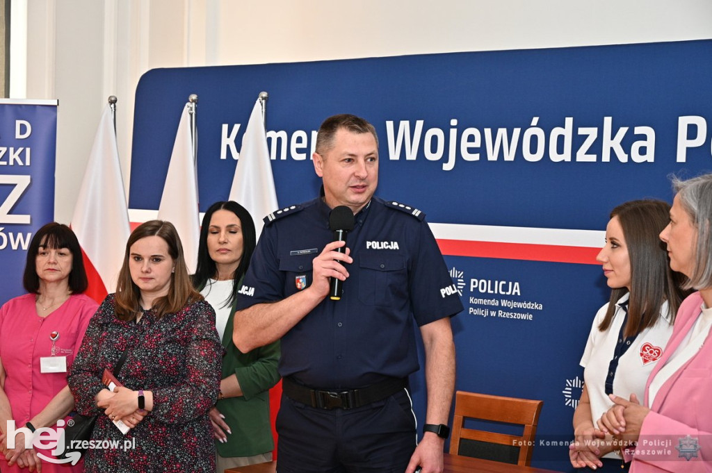 Konferencja prozdrowotna dla policjantek i pracownic cywilnych podkarpackiego garnizonu