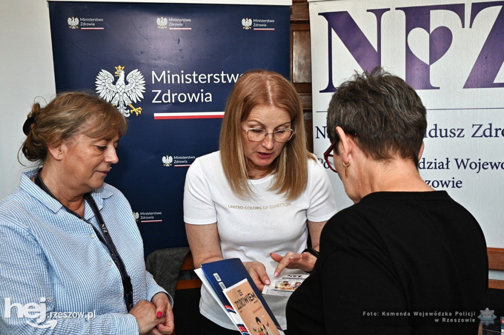 Konferencja prozdrowotna dla policjantek i pracownic cywilnych podkarpackiego garnizonu