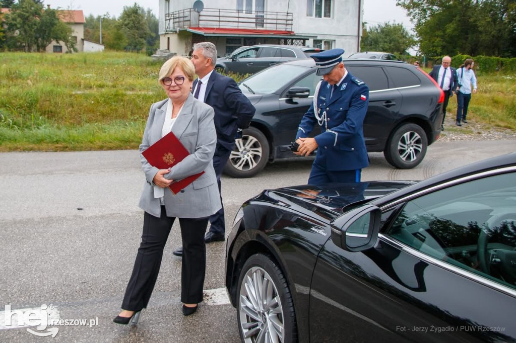  Hołd dla poległych lotników w Pawłosiowie