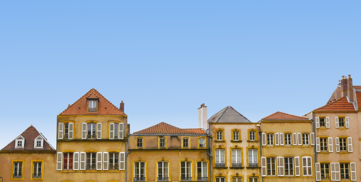 Jakie są różne rodzaje dachów prefabrykowanych?