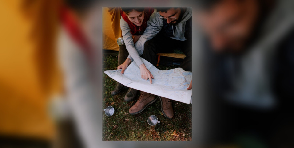 Jakie są różnice między wycieczkami zorganizowanymi a samodzielnym planowaniem?