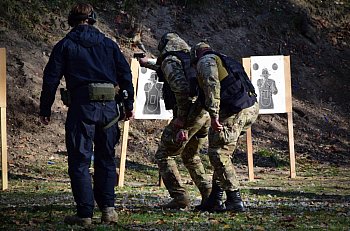 Ćwiczenia kontrterrorystów-162