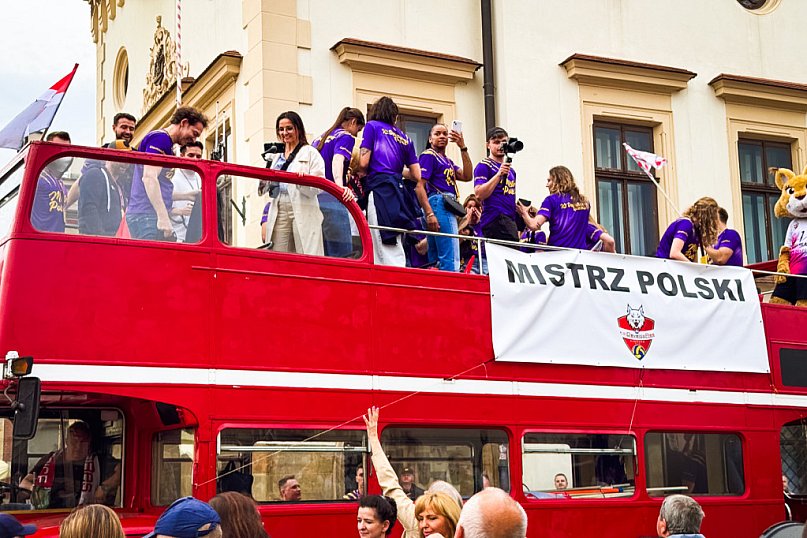 Historyczna feta na ulicach Rzeszowa