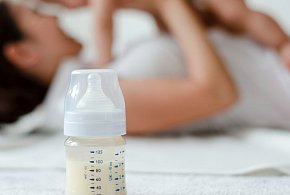 Groźna bakteria w mleku dla niemowląt. Nie podawaj dzieciom!-17532