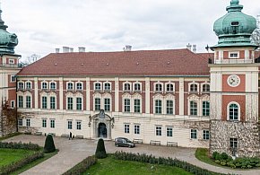 Nocne zwiedzanie zakamarków zamku w Łańcucie-25617