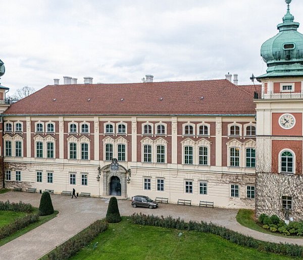 Nocne zwiedzanie zakamarków zamku w Łańcucie-25617