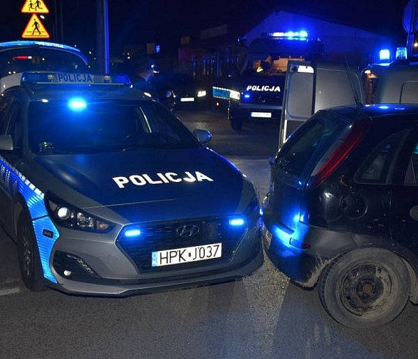 Niebezpieczny pościg za oplem. Lista przewinień 32-latka!-25684