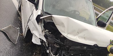 Kolizja na autostradzie między Rzeszowem i Tarnowem-26046