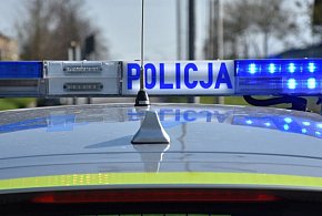 Kobieta wpadła do studni. Wołanie usłyszeli sąsiedzi-26053
