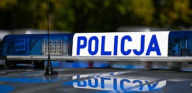 Mężczyzna zabarykadował się w mieszkaniu; akcja antyterrorystów-26413