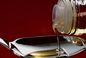 Popularny syrop na kaszel wycofany. Lepiej nie ryzykuj i sprawdź etykietę-26511