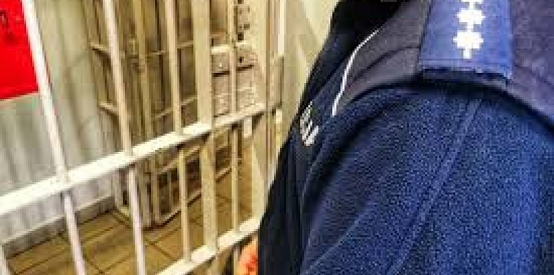 Wyszedł z więzienia i tego samego dnia okradł trzy sklepy - 26984