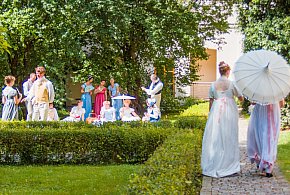 Muzeum – Zamek zaprasza na Popołudnie w Ogrodzie-27970