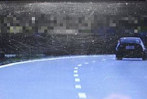 Spieszył się na sprawdzian. Pędził niemal 200 km/h!-28597