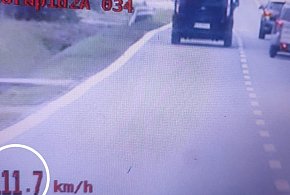 Dwukrotnie przekroczył prędkość o 61 km/h. Dwa razy 111 km/h – bez prawa jazdy -29132