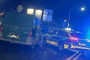 36-latek uciekał przed policją. Uderzył w radiowóz-29499