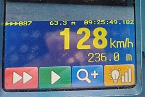 Brawurowa jazda kierowcy audi. Nie pierwszy raz!-29544