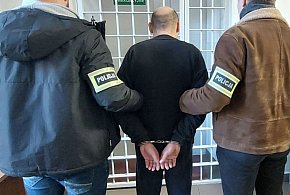 Ugodził brata nożem. Usłyszy zarzut usiłowania zabójstwa-30059