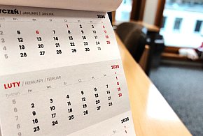 Dni wolne w 2026 roku – kiedy opłaca się wykorzystać urlop-30918