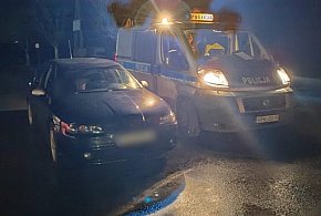 Uciekał przed policją. Nie miał uprawnień, posiadał narkotyki-31000