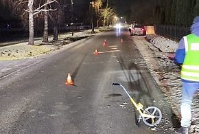 Dramatyczne sceny. Pijany pieszy przejechany przez samochód-31165