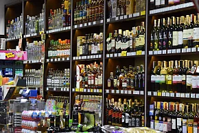 To codzienność wielu Polaków. Nowe dane o alkoholu niepokoją-31443