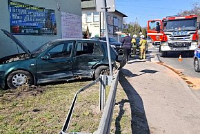 Zderzenie trzech pojazdów. Jedna osoba ranna