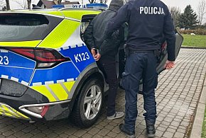 Policjanci zatrzymali wandala recydywistę