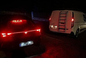 Pędził 122 km/h, wyprzedzał na torach. 34-latek ujęty