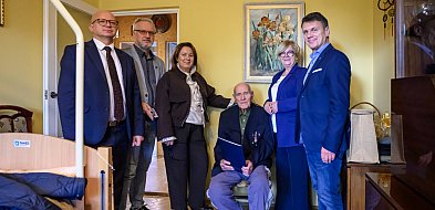Wojewoda Teresa Kubas-Hul odwiedziła por. Mariana Reczkowicza ps. „Oliwa”-29355
