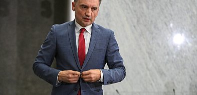Szef MSZ Radosław Sikorski unieważnił paszport dyplomatyczny Zbigniewa Ziobry-30103