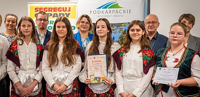 Młodzi twórcy z Podkarpacia pokazali talent w konkursie na ludową przyśpiewkę-30438