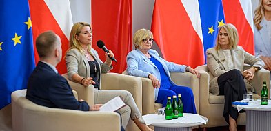 „Europa jest kobietą”. Debata o przyszłości Polski i Unii Europejskiej w Rzeszowie