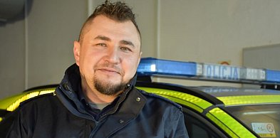 Szybka reakcja dzielnicowego. Seniorka otrzymała pomoc