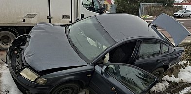 Czołowe zderzenie. Dwie osoby trafiły do szpitala