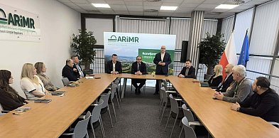 Podkarpacki oddział ARiMR w krajowej czołówce. Wizyta robocza posła Dziedzica