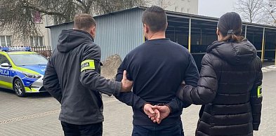 Ukradł portfel z gotówką i dokumentami. 42-latek ujęty