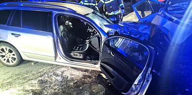 Zderzenie dwóch pojazdów. Sześć osób rannych