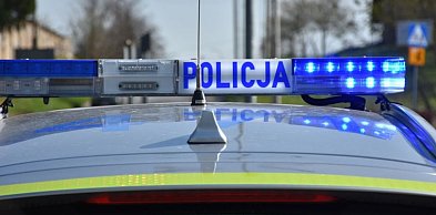 Pijana wsiadła za kierownicę. Wjechała w bariery